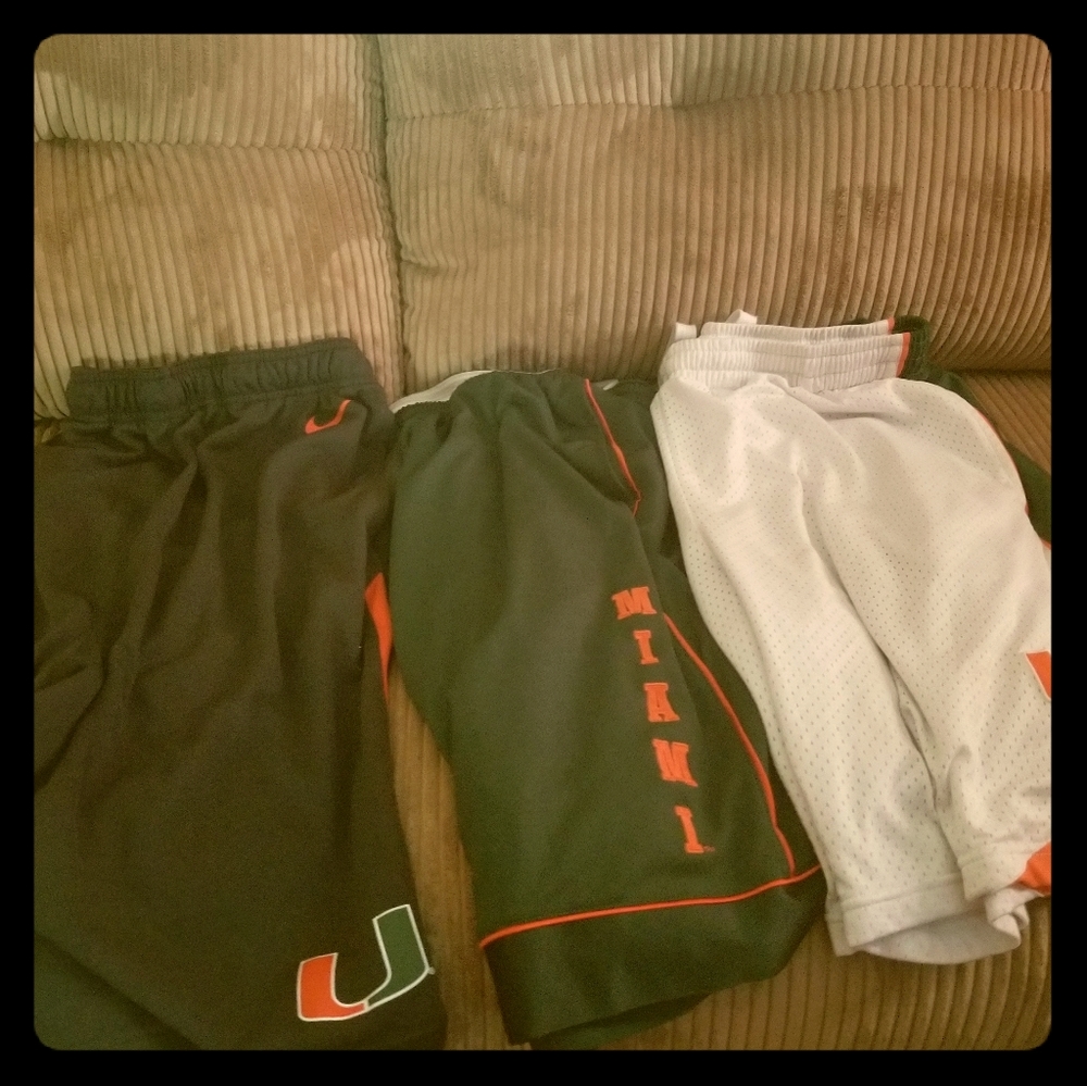 Mens basketball shorts